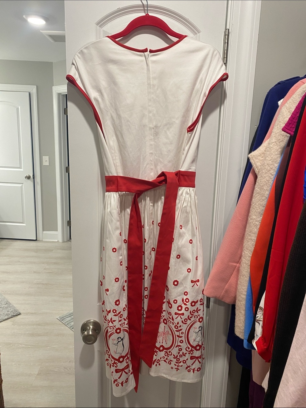Disney Parks White Top with Red Trim Mary Poppins - Picture 6 of 7